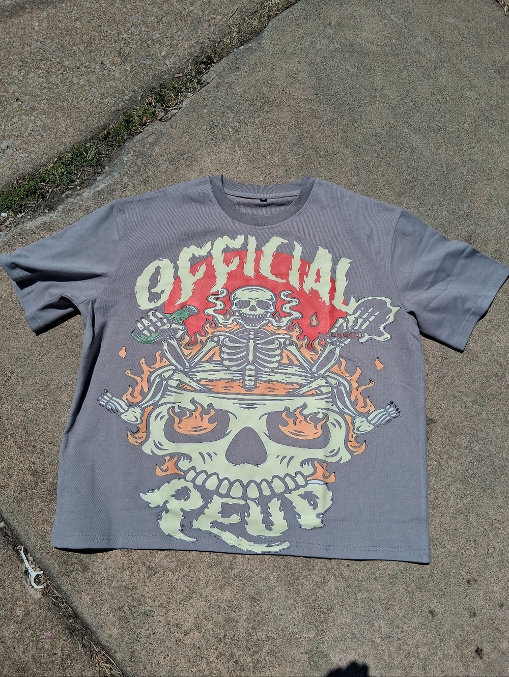 Graphic Skull Tee with Flames - Gray